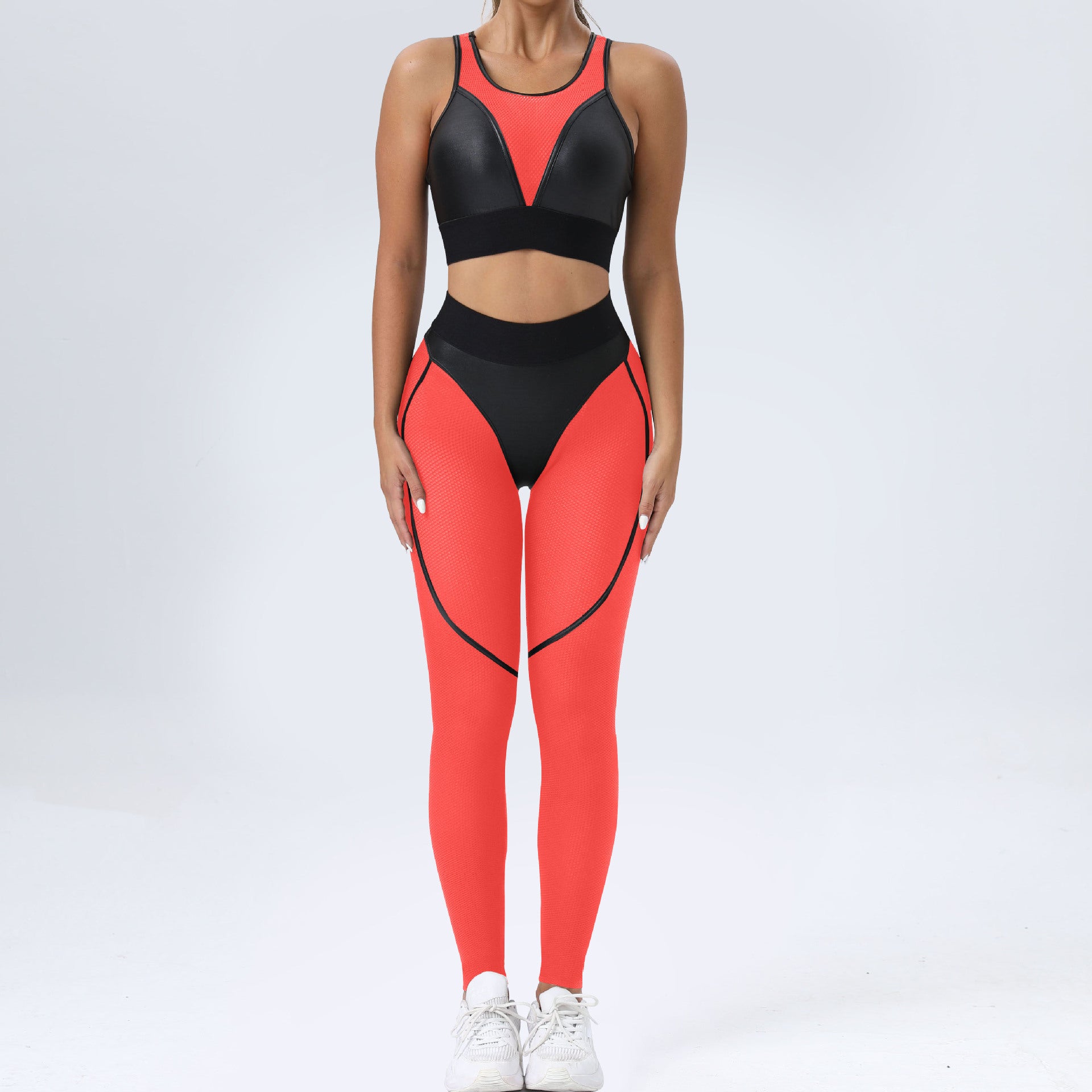 Conjunto de dos piezas de yoga ajustado con parches, sujetador deportivo sexy, pantalones de levantamiento de cadera y fitness