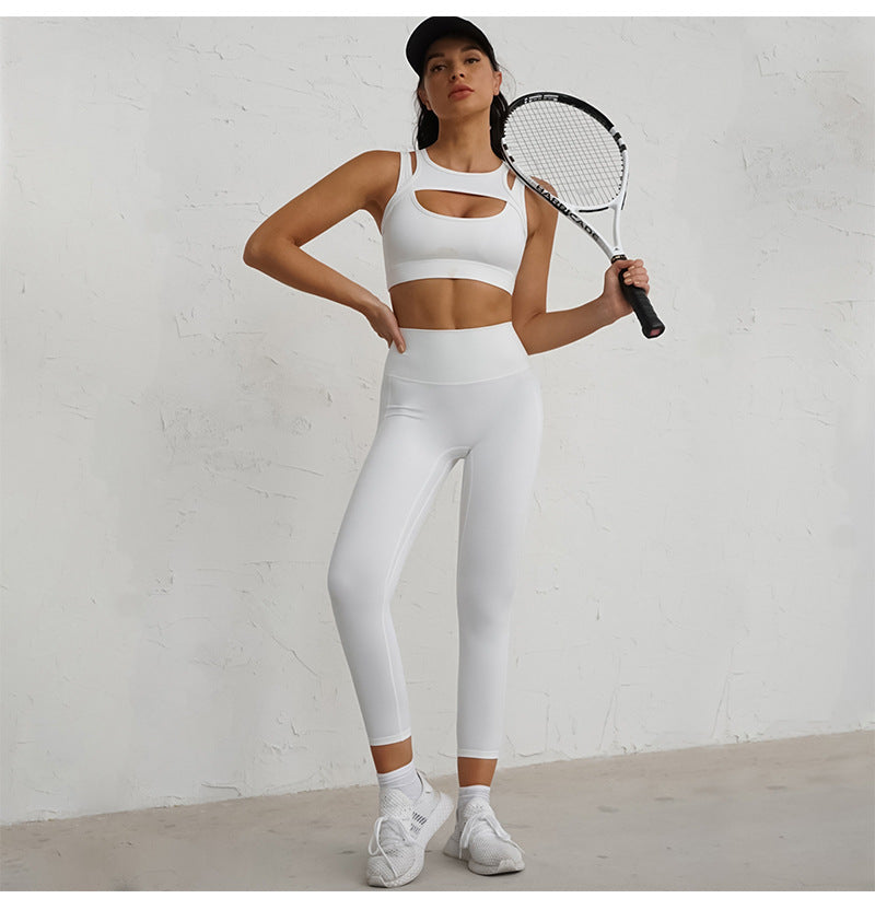 Ropa de yoga de color sólido, de alta resistencia, tacto nude, ropa de fitness para mujer, sujetador de ejercicio a prueba de golpes y espalda de belleza.