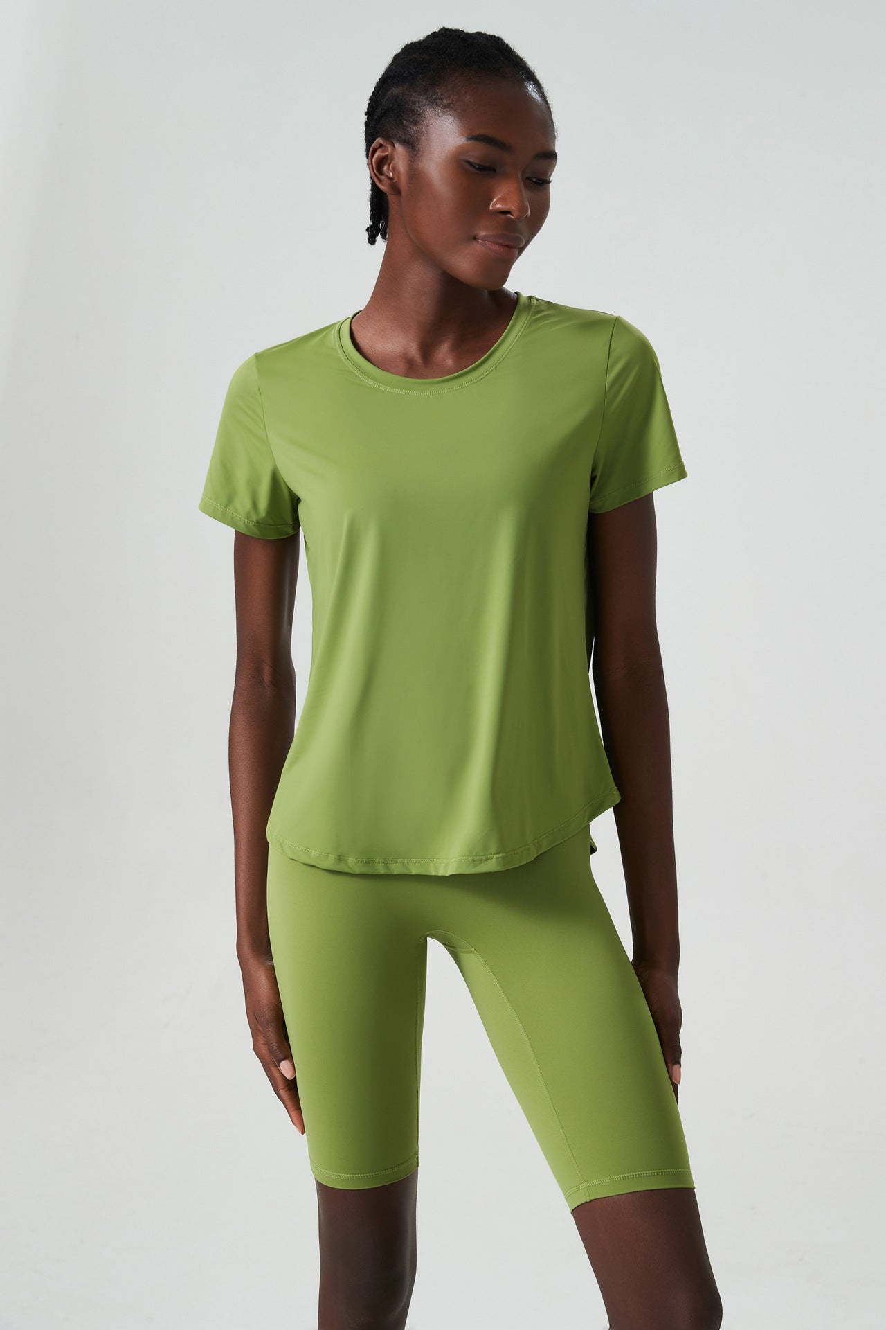 Traje de yoga de manga corta con cubierta fría para mujer, traje de verano elástico de dos piezas, ropa deportiva de secado rápido