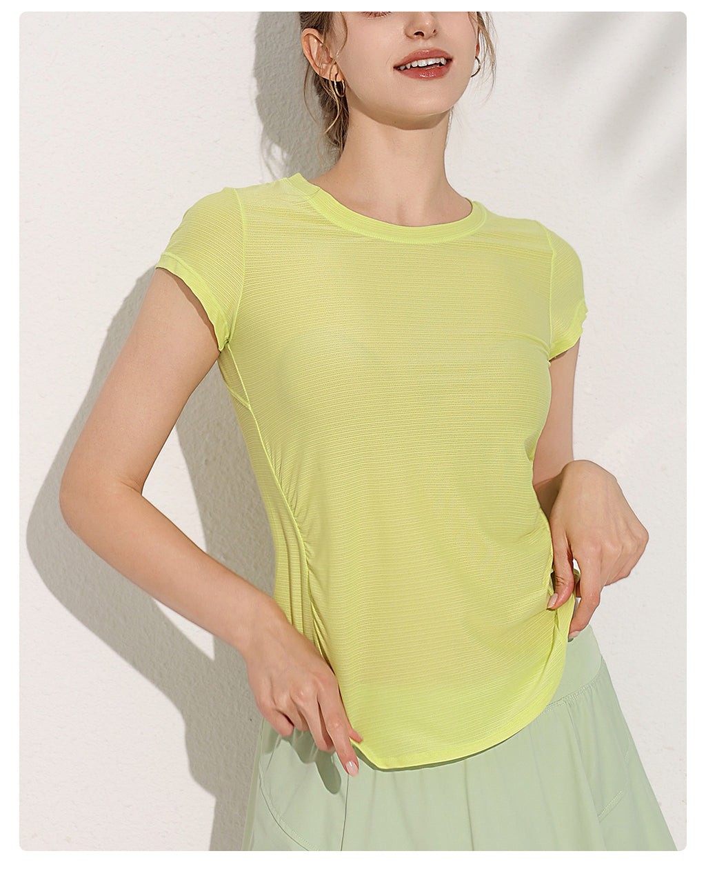 Haut de sport à séchage rapide avec protection solaire pour femme, manches courtes, idéal pour le yoga et la course à pied, sensation de fraîcheur le matin