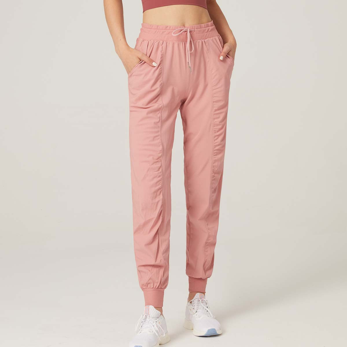 Pantalon de survêtement respirant, ample et à séchage rapide pour femme, coupe slim, idéal pour la course et le yoga, pantalon de jogging court et décontracté.