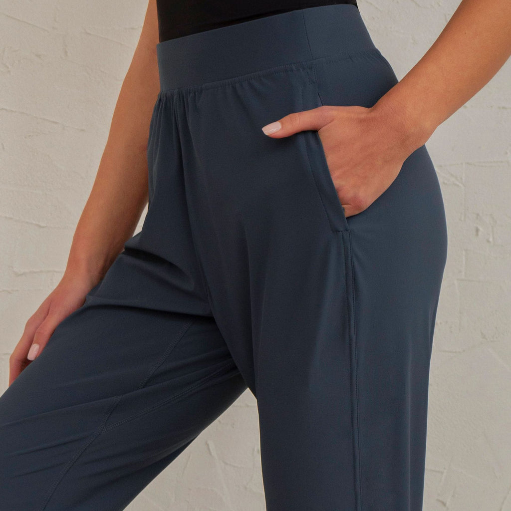 Quick Drying Track Pants Women Summer Thin Loose Tappered Ice Silk Sun Protection Slimming Harem Casual Pants