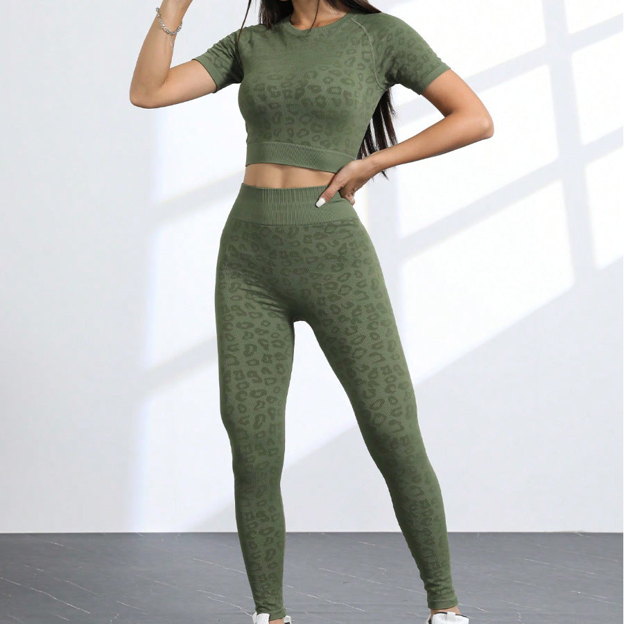 Quick Drying Breathable Nylon Peach Hip Slim Fit Pants Leopard Seamless Cropped Yoga Pants