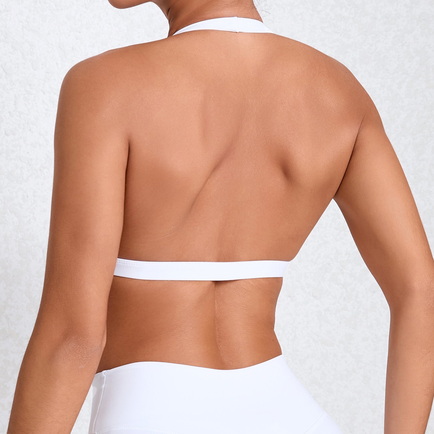 Ropa de yoga con cuello halter y tacto nude para mujer, sujetador deportivo ajustado de secado rápido para yoga, ropa interior de entrenamiento sin espalda para correr al aire libre