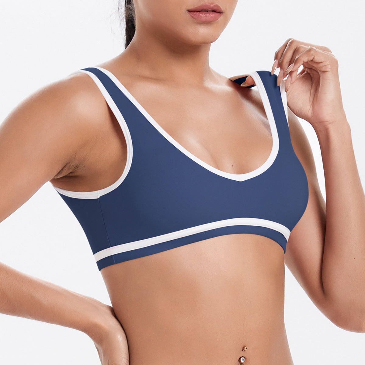 Soutien-gorge de sport dos nu galbant, effet seconde peau, contraste de couleurs, idéal pour le yoga et le tennis. Haut de sport moulant et gainant, idéal pour le sport et les loisirs.