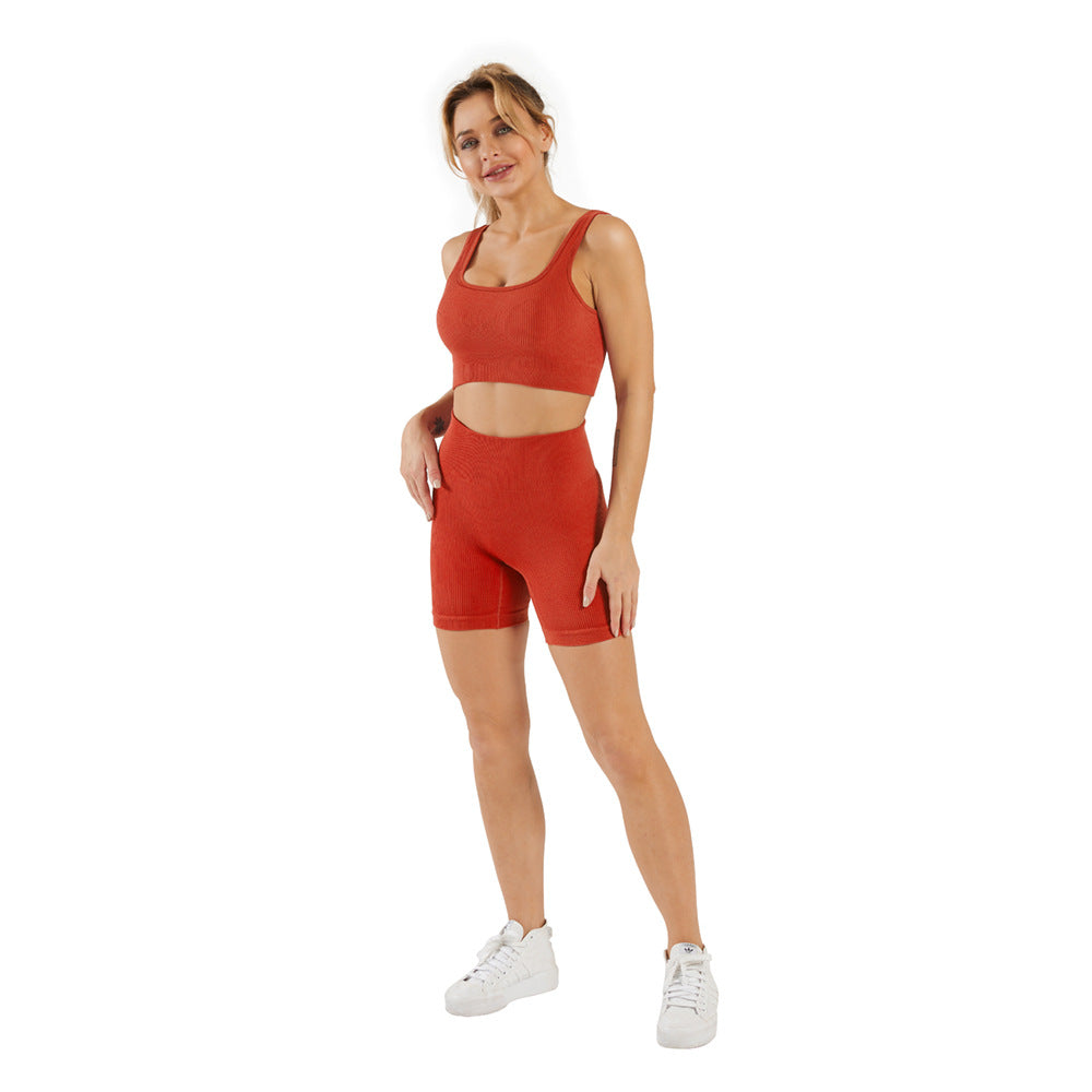 Conjunto deportivo de dos piezas para mujer, con sujetador y pantalones cortos de cuello en U y sin costuras.