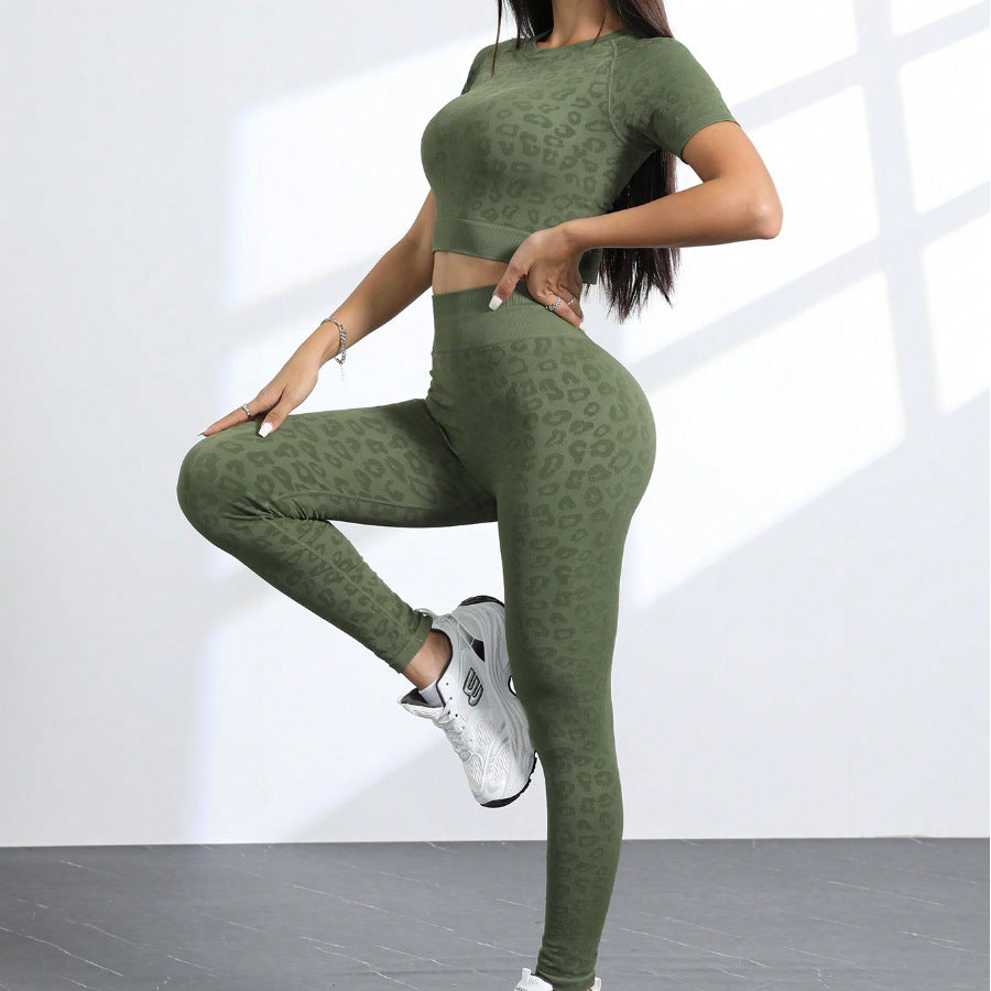 Quick Drying Breathable Nylon Peach Hip Slim Fit Pants Leopard Seamless Cropped Yoga Pants